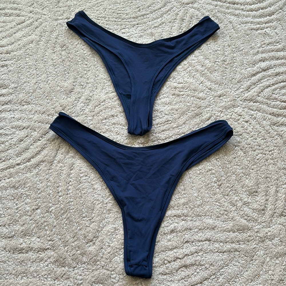 SKIMS 2X Navy Blue Thong Underwear Stretchy Dipped Thong (2 pairs!)